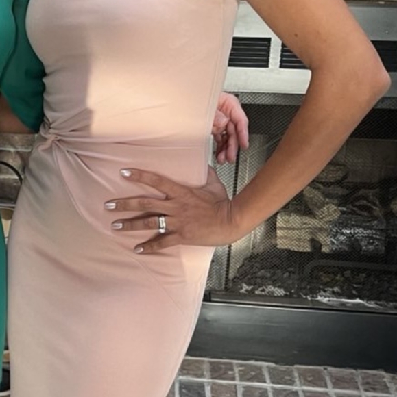 Lust one shoulder gown in blush - Picture 3 of 8